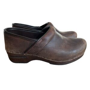 Dansko Womens Clog Shoes Oiled Brown Wedge Heels Slip Ons 7.5 to 8 38 Wood Sole
